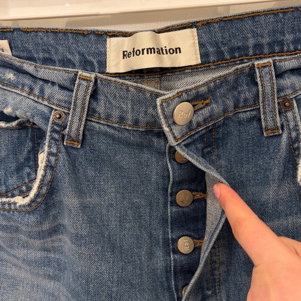 reformation cynthia high relaxed jean in antigua blue cropped - Picture 4 of 7